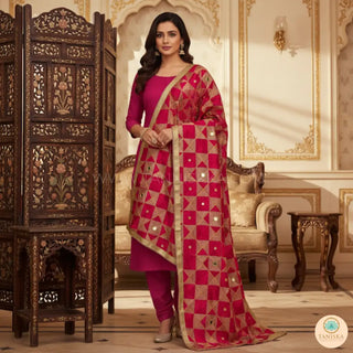 The Fuchsia Phulkari Dupatta - Punjabi Phulkari Dupatta
