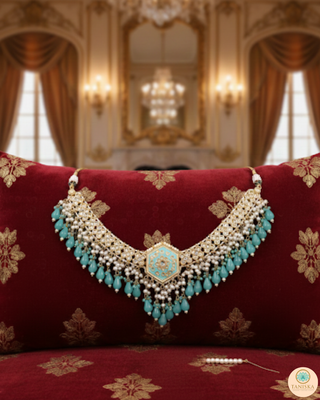 Luxury turquoise meenakari Kundan choker necklace set with matching earrings and maang tikka, vibrant statement jewelry for South Asian bridal weddings and festive occasions