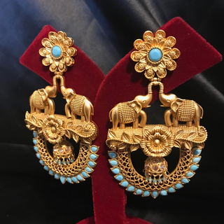 TANISHQ Designer Elephant (Hati) Antique Gold Earrings - Turquoise