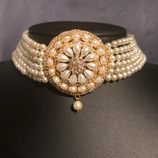 KIMBERLY Pearl White Choker Set