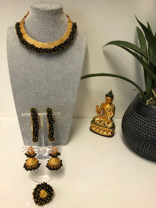 RANG-DE Pearl Necklace Set (Necklace, Earrings) - Black