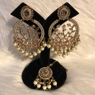 ALIA Designer Earring & Tikka Set - Pearl White / Golden