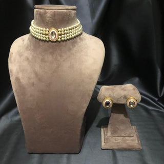 The Noor Mahal Kundan Choker Set