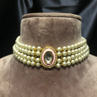 The Noor Mahal Kundan Choker Set