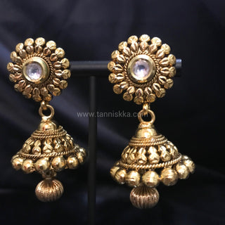 Antique Gold Kundan Earrings - Golden