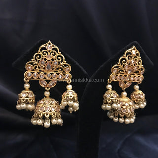 Antique Gold Earring & Tikka Set - Golden
