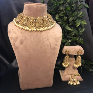 Pearly Antique Gold Necklace Set (Necklace, Earrings, Tikka) - Golden / Peachy Pink