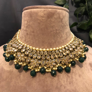 Pearly Antique Gold Necklace Set (Necklace, Earrings, Tikka) - Gold / Emerald Green