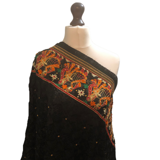 The Dulha-Dulhan Phulkari Dupatta / Indian Shawl