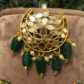Luxury green glass work Kundan bridal necklace set with matching earrings and headpiece, statement jewelry for South Asian weddings and nikah ceremonies.