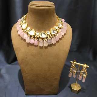 MEEREN Kundan Choker Necklace Set (Baby Pink)