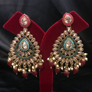 MAHIRA Antique Gold Earring & Tikka Set - Multi