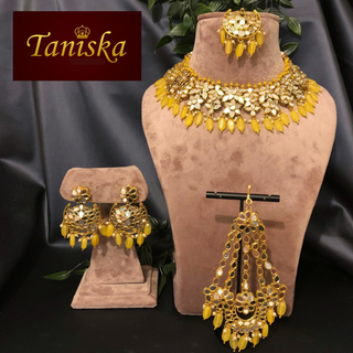 Luxury yellow glass work Kundan bridal necklace set with matching earrings and headpiece, statement jewelry for South Asian weddings and nikah ceremonies.